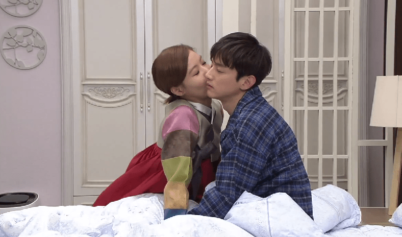 Yoon So Yi, Kwon Yool