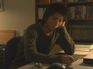 death-note-light-tests-the-notebook